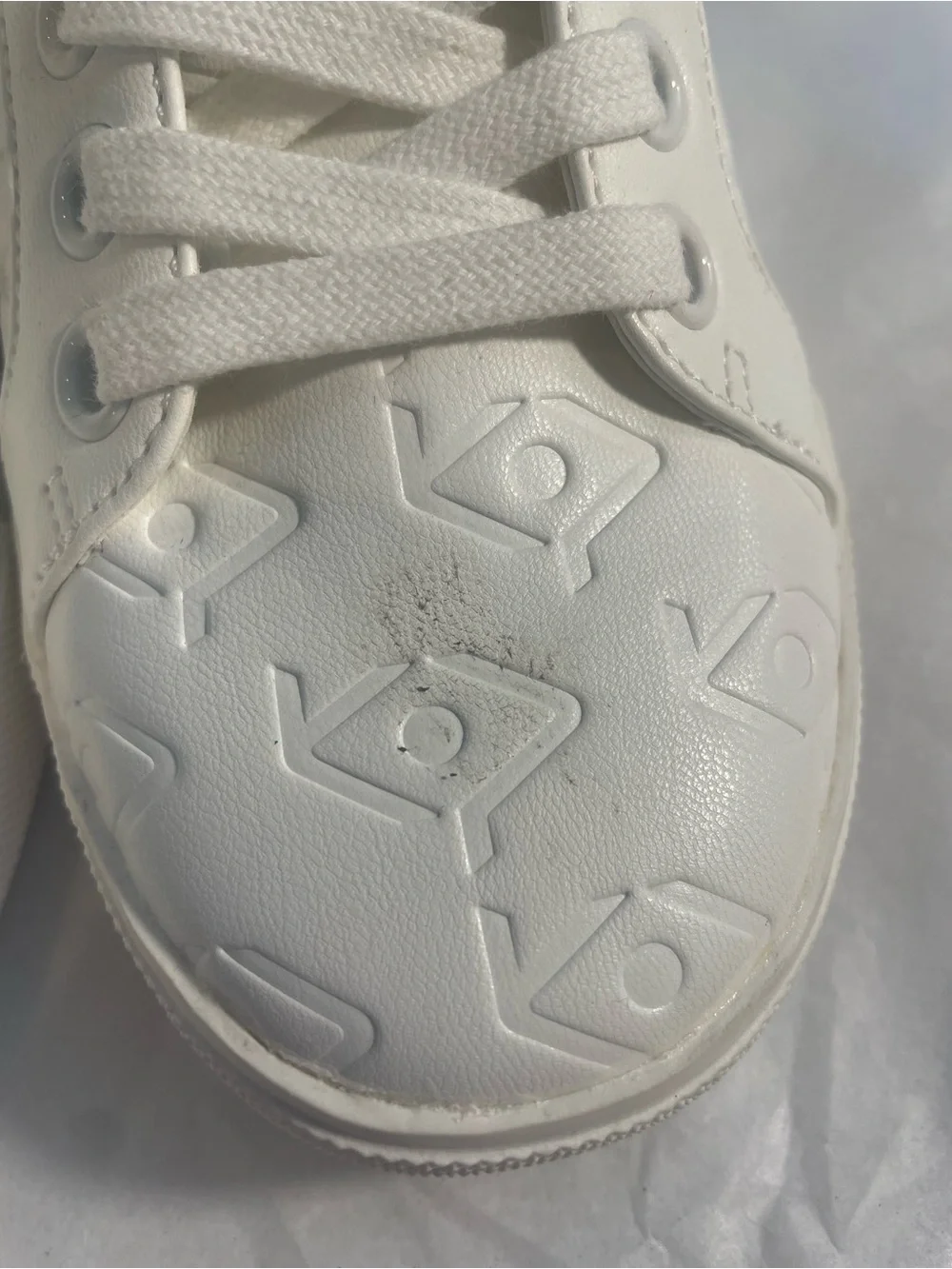 Katy Perry Collections White Embossed Low-Top Sneakers small scuff not bad .